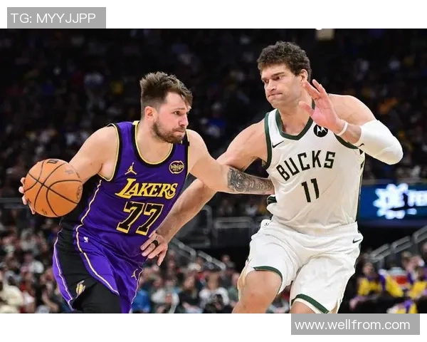 布鲁克洛佩斯：从NBA巨星到篮球战术的领军人物解析